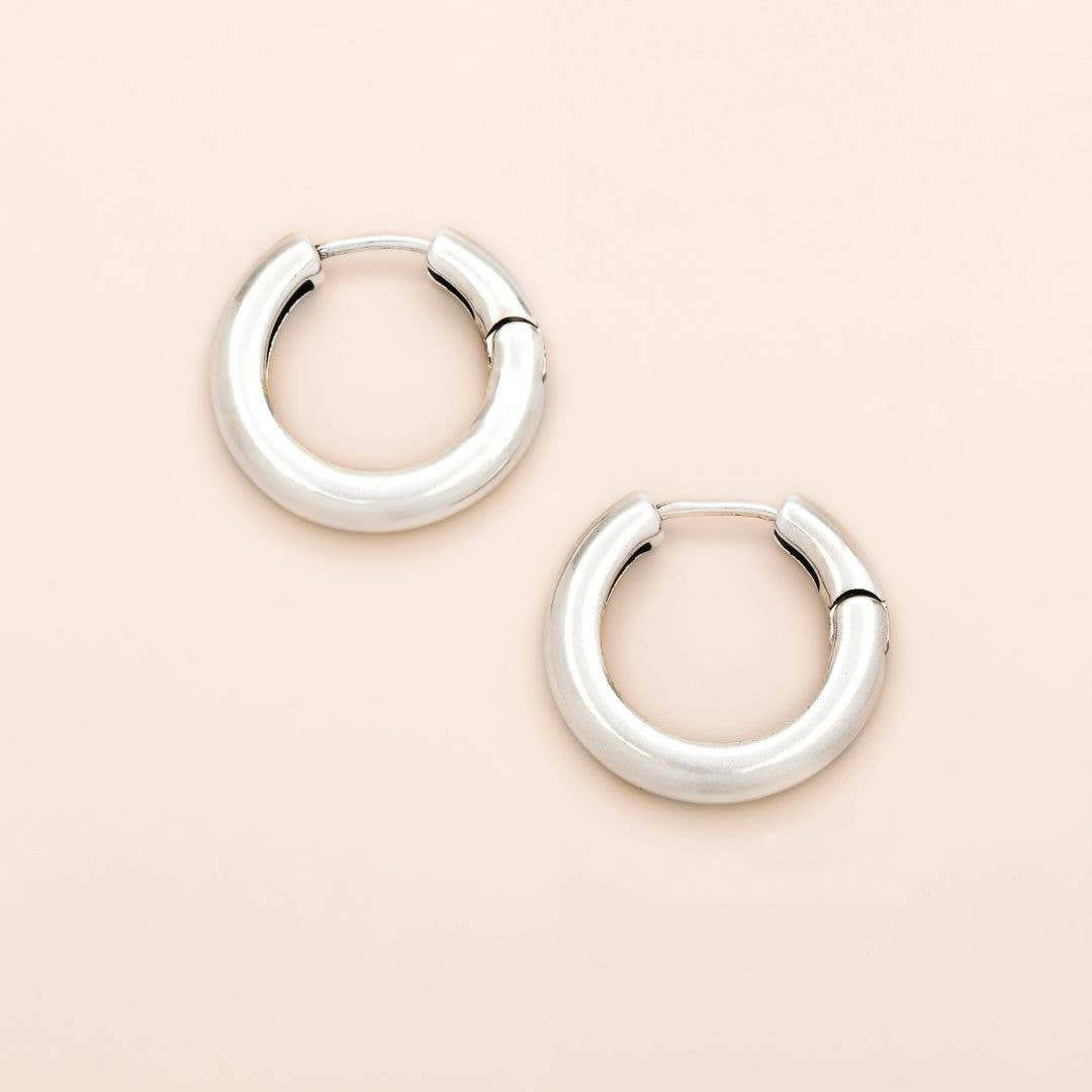 Medium Stellar Hoops/Silver