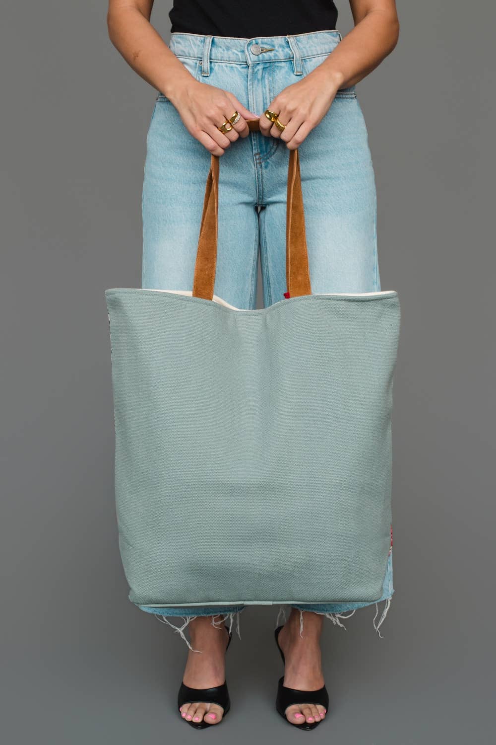 Winter Village Scene Tote