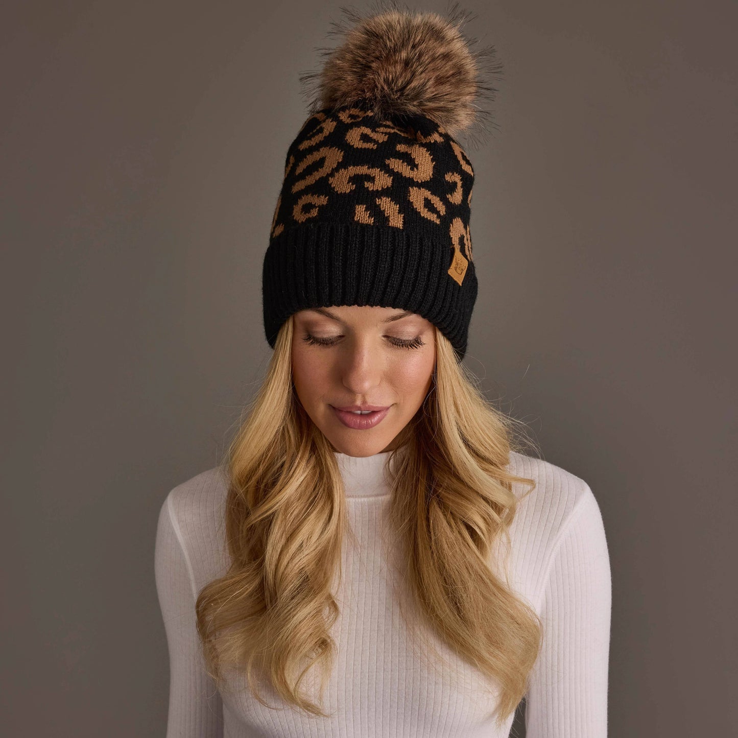 Black Leopard Pattern Knit Pom Hat
